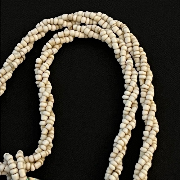 Beaded and Shell Necklace - Picture 5 of 12